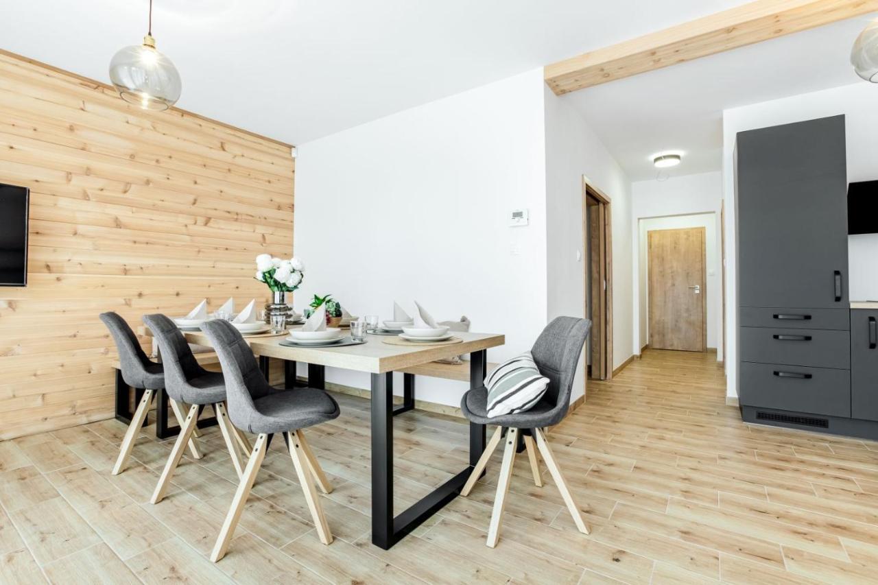 Apartmany Karlovy Dvory Horní Planá Exteriör bild