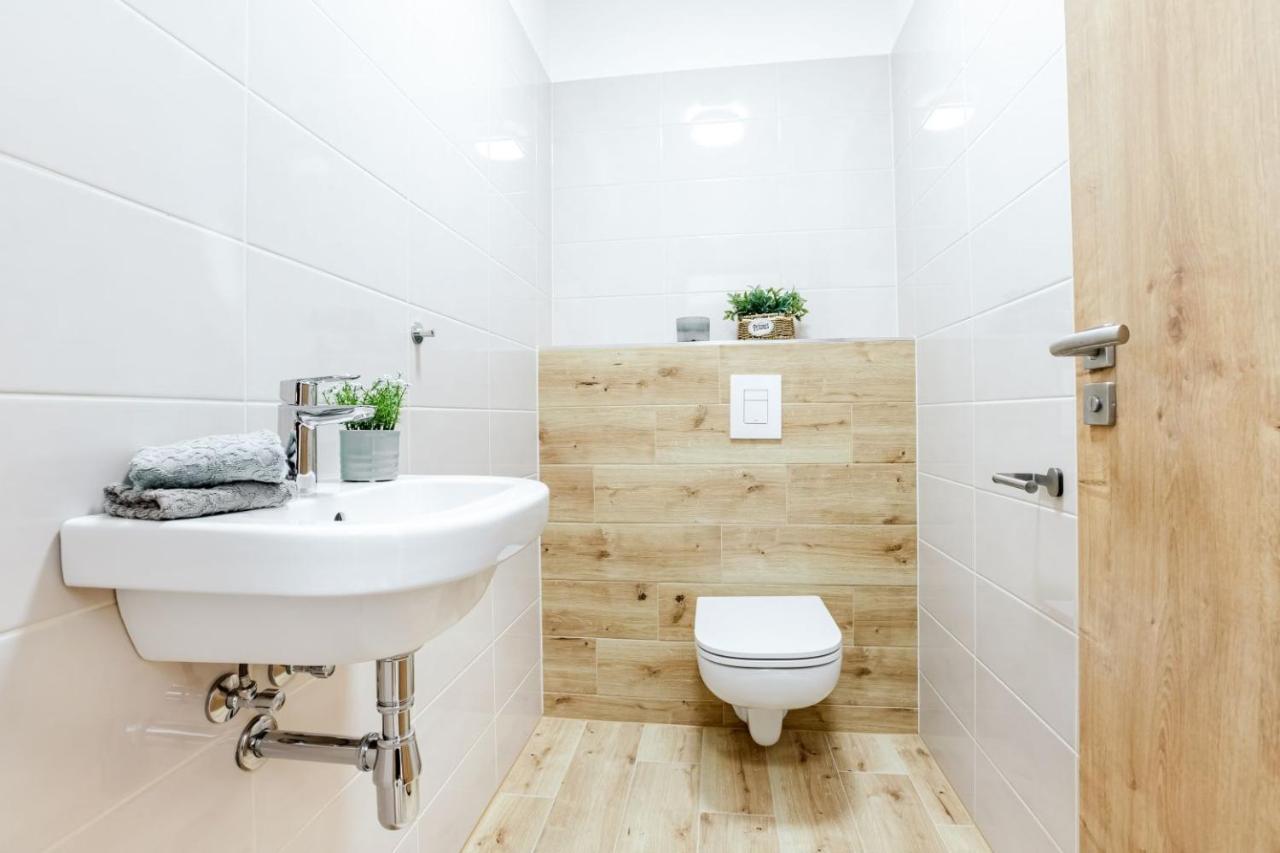 Apartmany Karlovy Dvory Horní Planá Exteriör bild