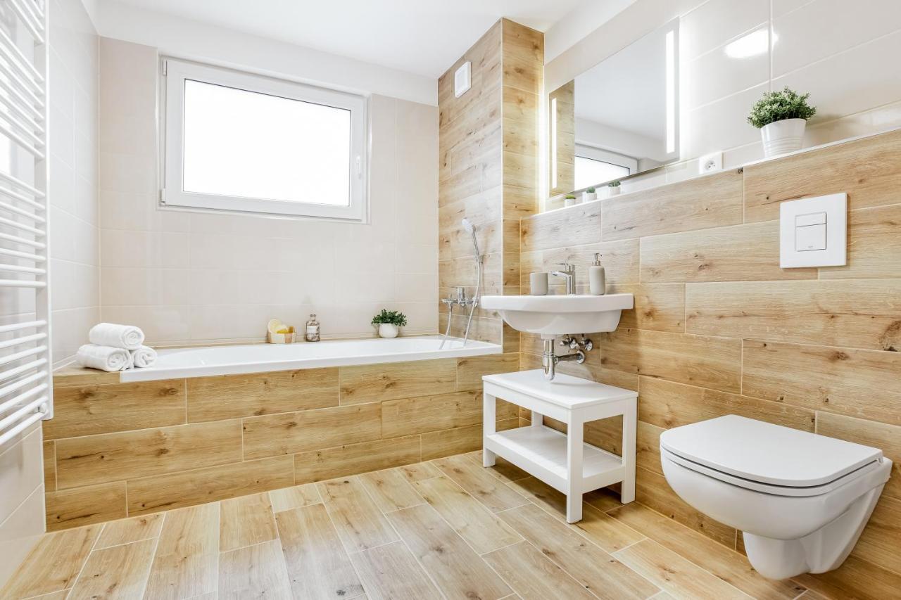 Apartmany Karlovy Dvory Horní Planá Exteriör bild