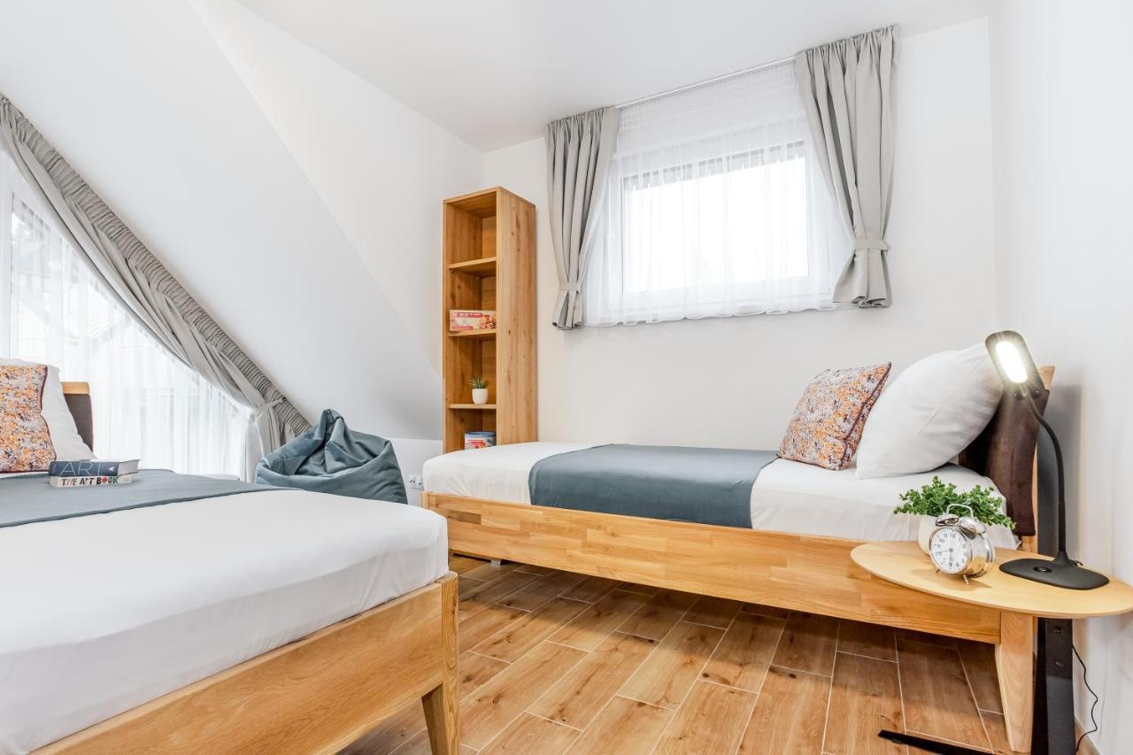 Apartmany Karlovy Dvory Horní Planá Exteriör bild