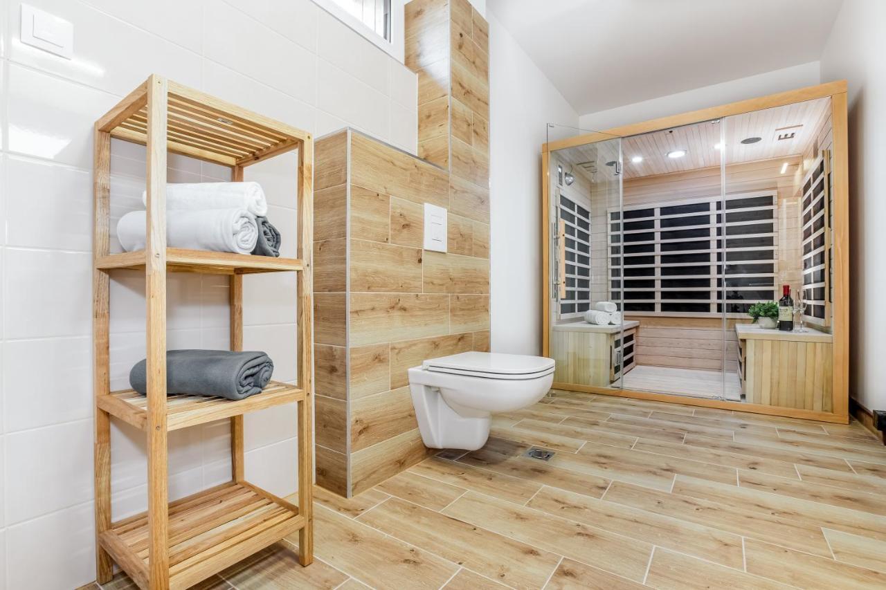 Apartmany Karlovy Dvory Horní Planá Exteriör bild