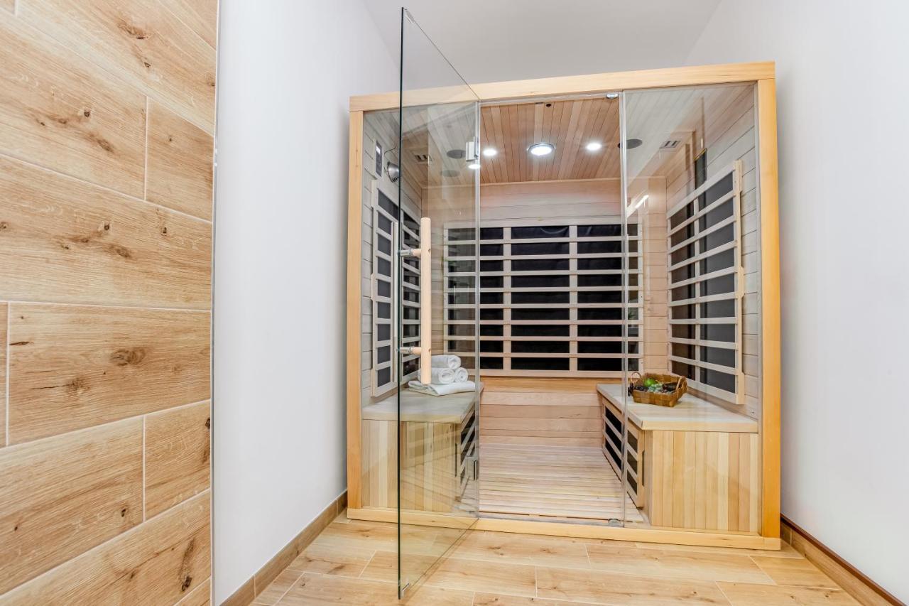 Apartmany Karlovy Dvory Horní Planá Exteriör bild